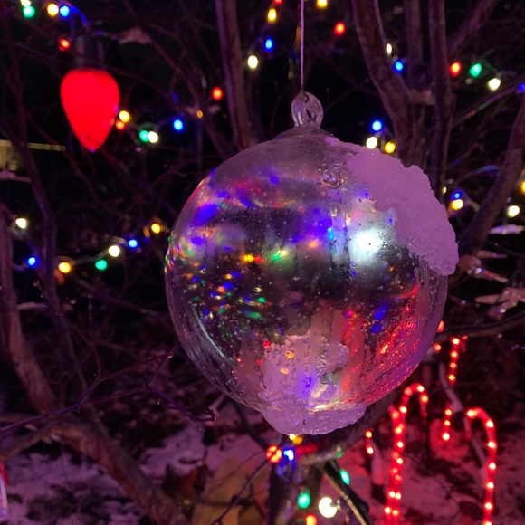 💥🎉 HAPPY HOLIDAYS FELLOW POSHERS! - Picture 11 of 16